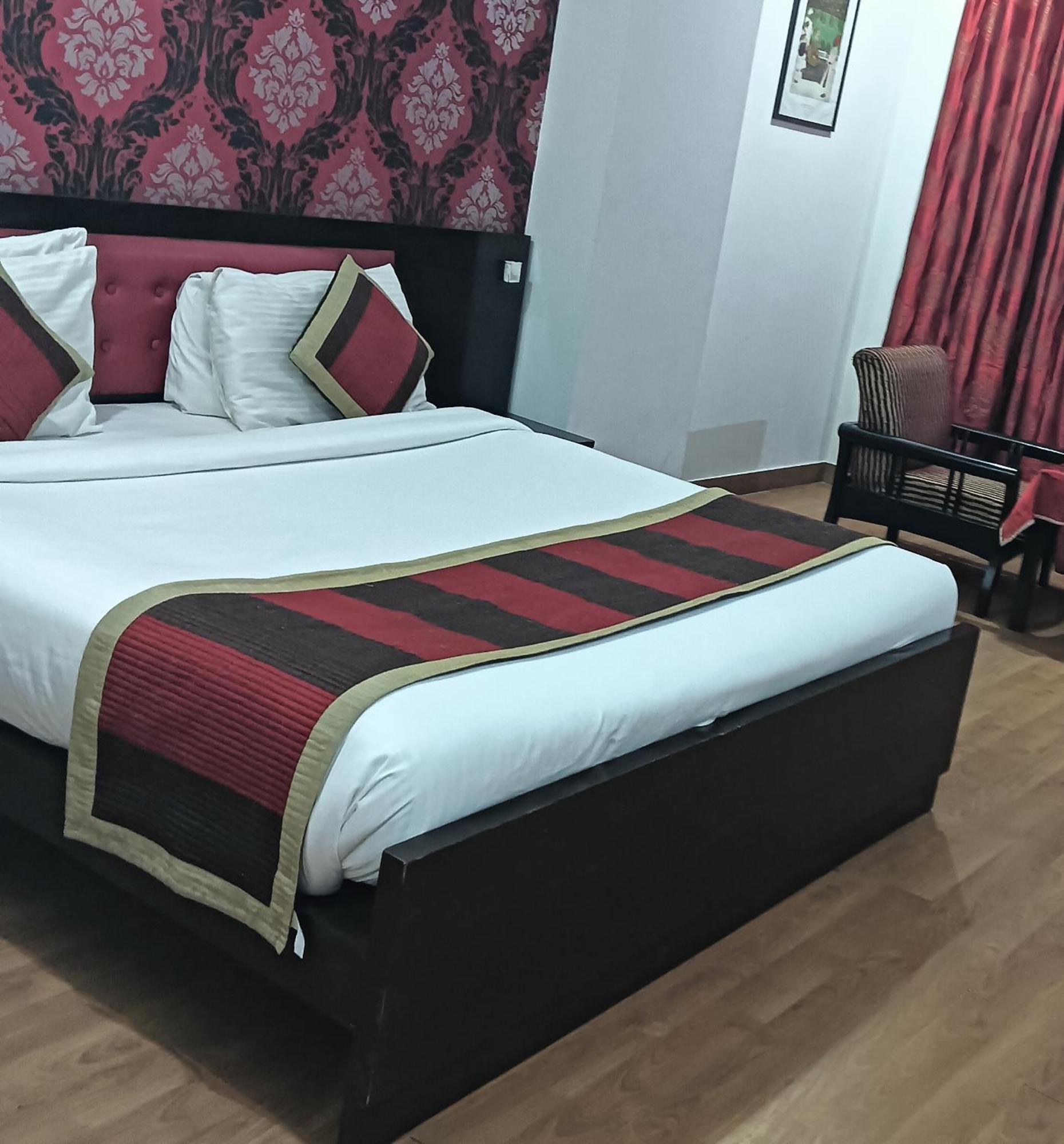 Hotel Palazzo Di Lara Ghaziabad Ngoại thất bức ảnh