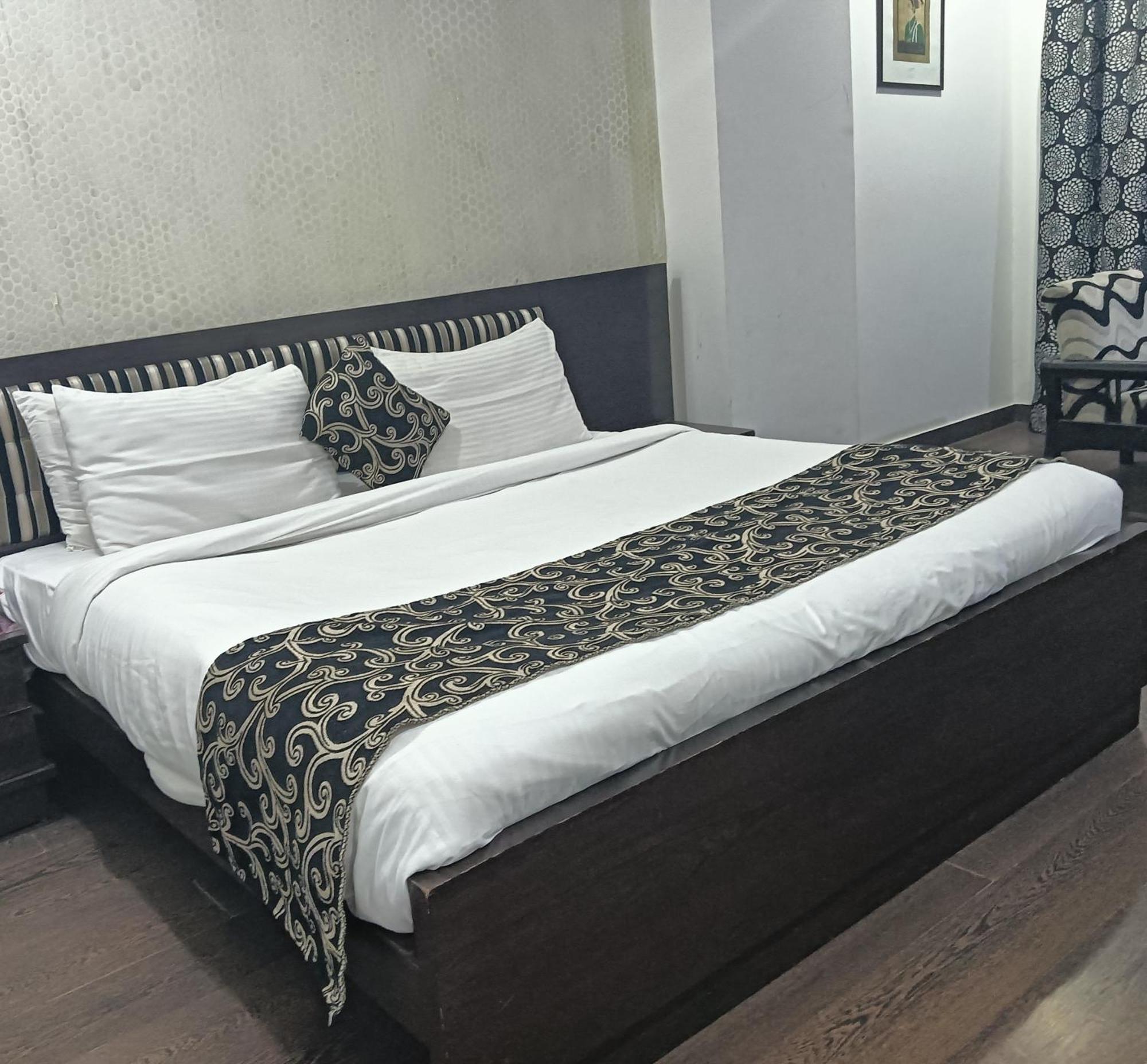 Hotel Palazzo Di Lara Ghaziabad Ngoại thất bức ảnh